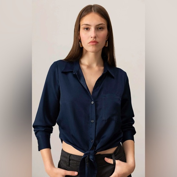 Sanctuary Girlfriend Navy Blue Tie Front Shirt Size L - Picture 1 of 8